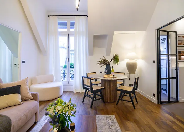 Balcon Champs Elysees Daire *