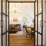Апартаменты Balcon Champs Elysees Париж