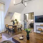 Апартаменты Balcon Champs Elysees *