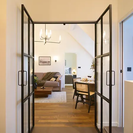 Balcon Champs Elysees Apartment Paris