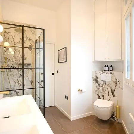 Balcon Champs Elysees Apartment *