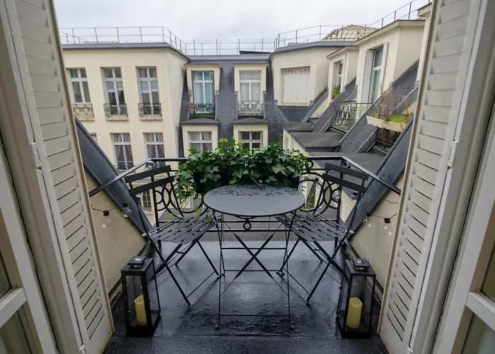 Balcon Champs Elysees Lejlighed