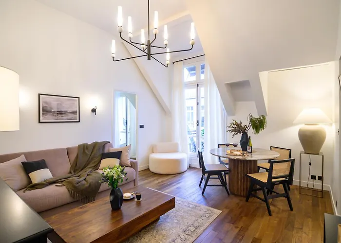 Balcon Champs Elysees Lejlighed *