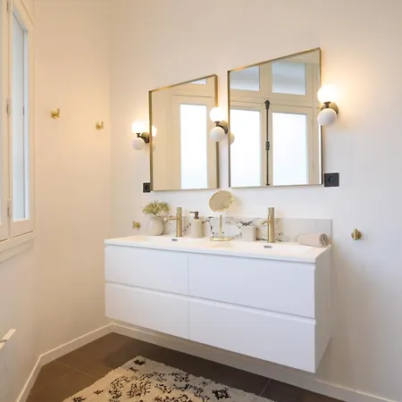 Balcon Champs Elysees * Párizs