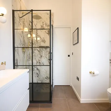 Balcon Champs Elysees Apartman *